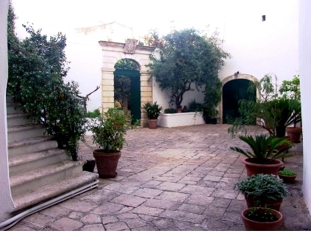 مبيت وإفطار مارتينا فرانكا Casa Adele - Dimora Del 1700 Nel Centro Storico المظهر الخارجي الصورة