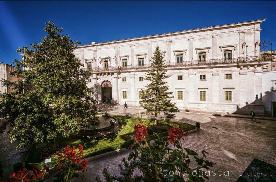مبيت وإفطار مارتينا فرانكا Casa Adele - Dimora Del 1700 Nel Centro Storico المظهر الخارجي الصورة